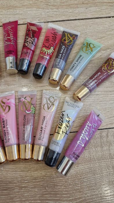 Блески для губ VictoriasSecret !