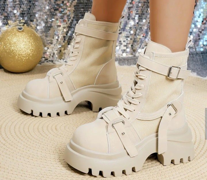 Продавам много готини боти 39 номер