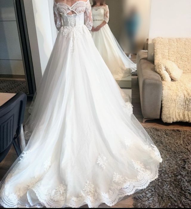 Rochiță de mireasă doar probată