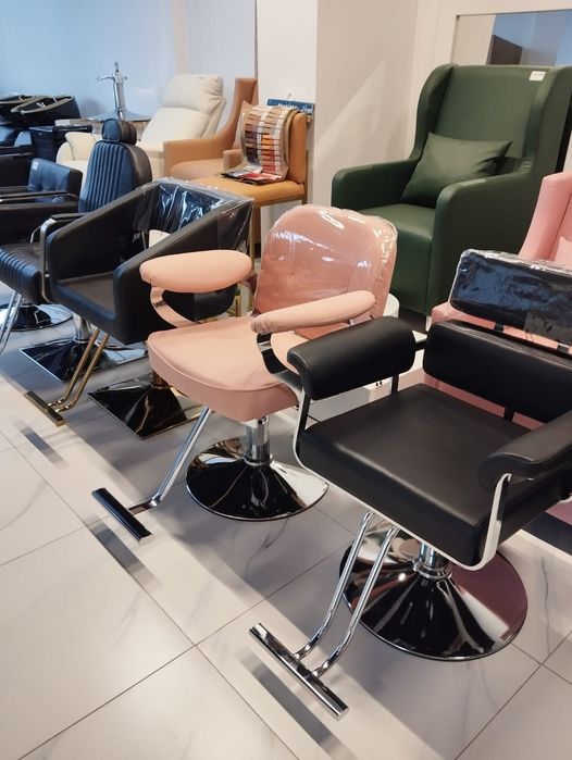 Парикмахерское кресло