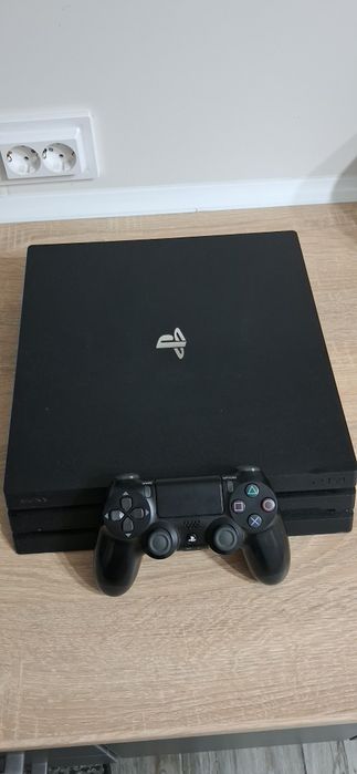 Playstation 4 Pro + Controller + Jocuri