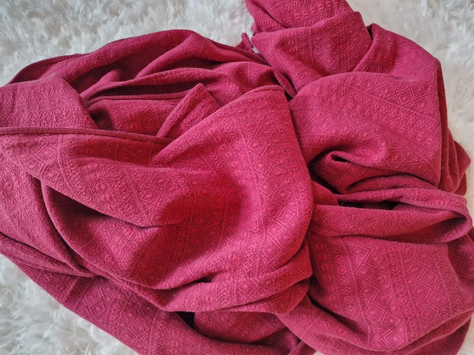 Wrap țesut de la Didymos, roșu burgund superb