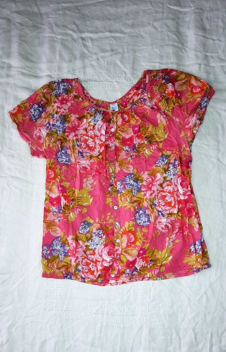 Bluze dama primavara vara 29,90lei/kg tva inclus  depozit haine second