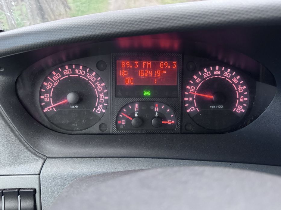 Iveco Daily 65C15 /Basculabil 3 parti/ 7 locuri