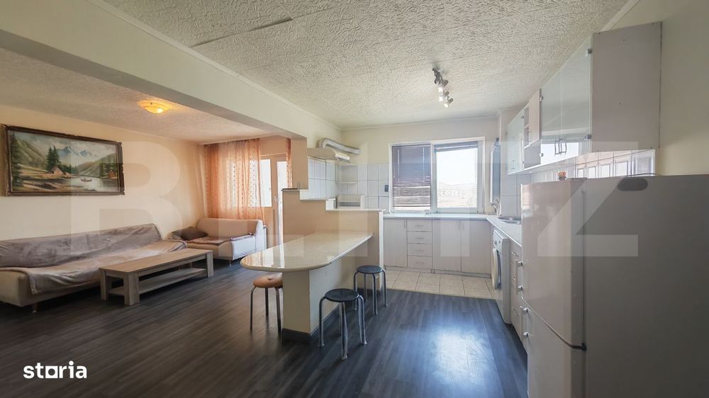 Apartament cu 3 camere,decomandat, zona Nufarul