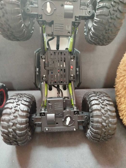 Радиоуправляем джип Maisto Tech - Rock Crawler Pro