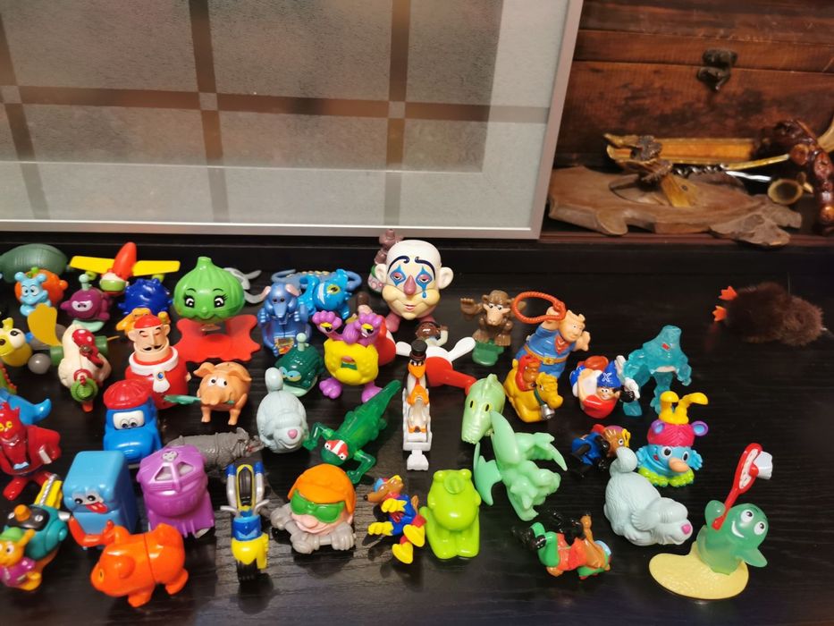 Всичко 280 лв 95 бр Нови и 150 бр сглобени Kinder/ Киндер играчки
