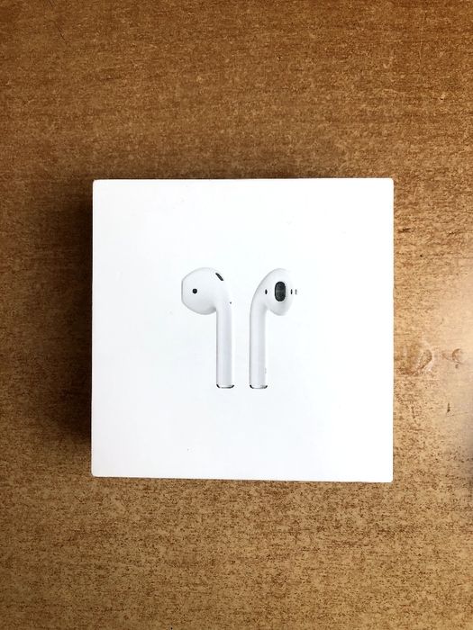 Airpods original коробка и чехлы