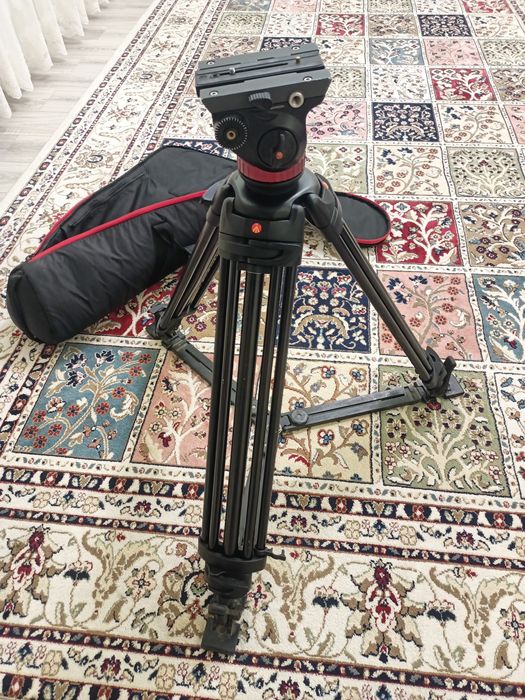 Продам штатив manfrotto