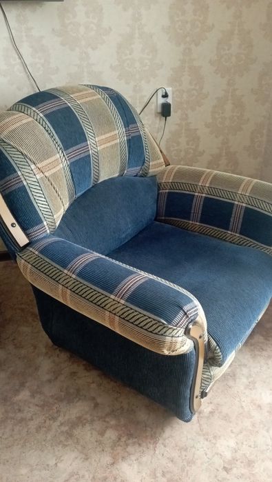 Продаётся мягкий уголок отдыха