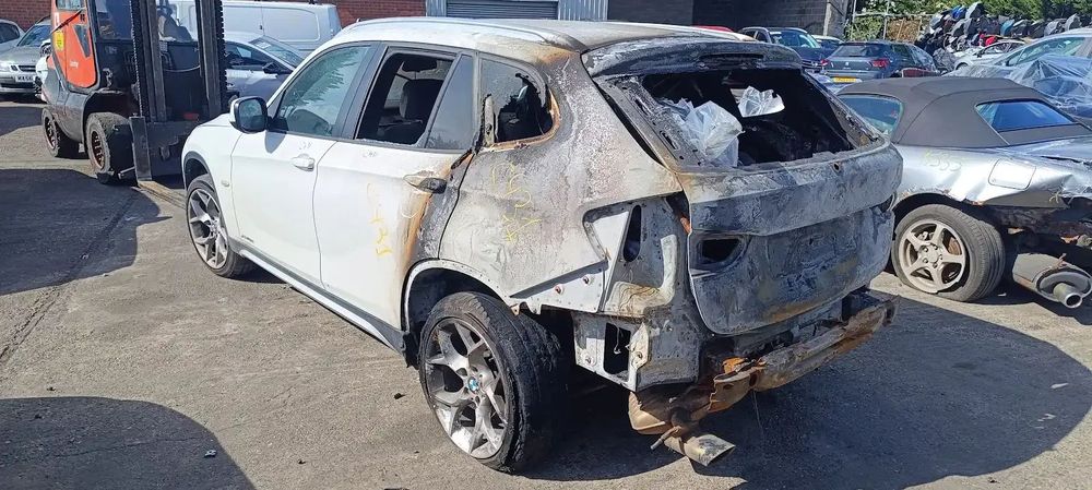 Dezmembrari / Dezmembrez BMW X1 (F48) 2.0 N47D20U0 cutie viteze manuală cod culoare ALPINWEISS III (300)