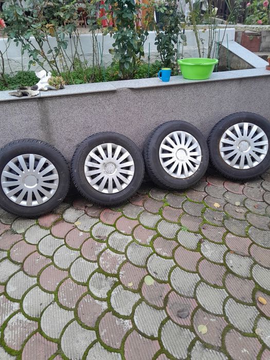 Vand cauciucuri Continental 195/65/15 de iarna