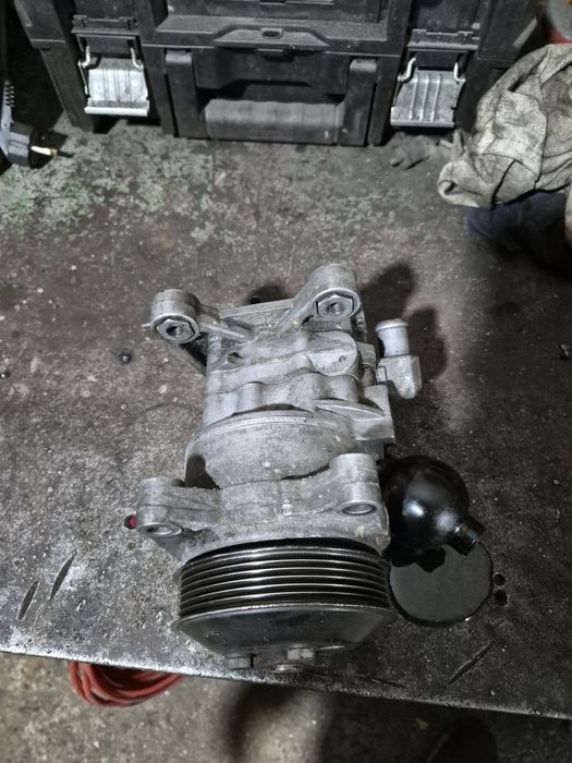 Pompa servo cu Dynamic Drive Bmw e70 e71 m57