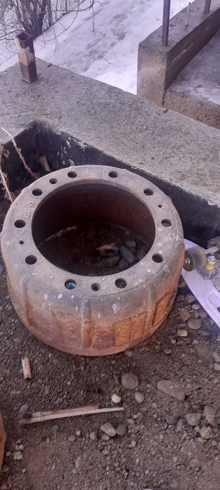 Продам 2 барабана на КАМАЗ 65115