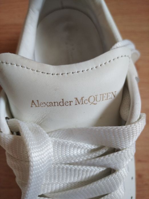 Кеды из кожи от известного бренда