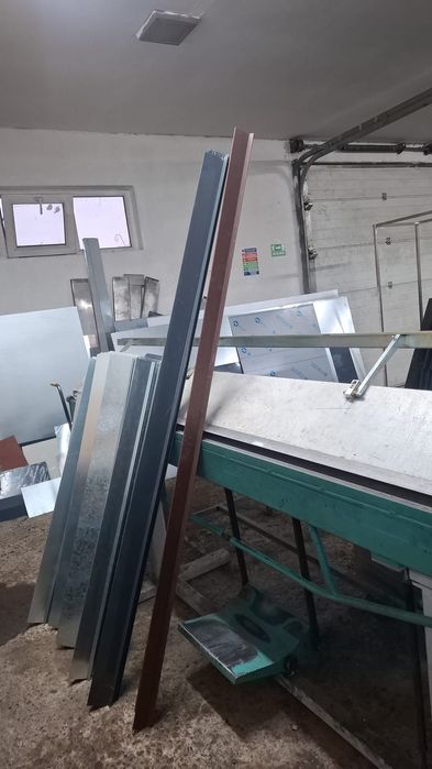 Parazapezi acoperis  9 lei m l