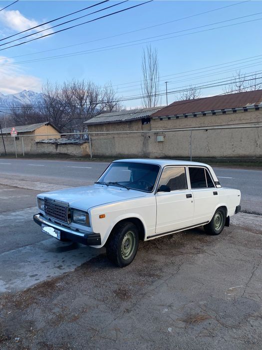 Srochna sotiladi Vaz 2107