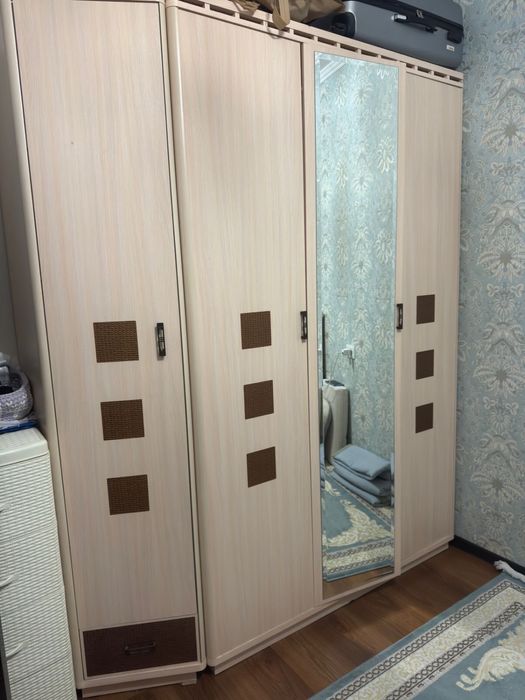 Продам спаьный гарнитур