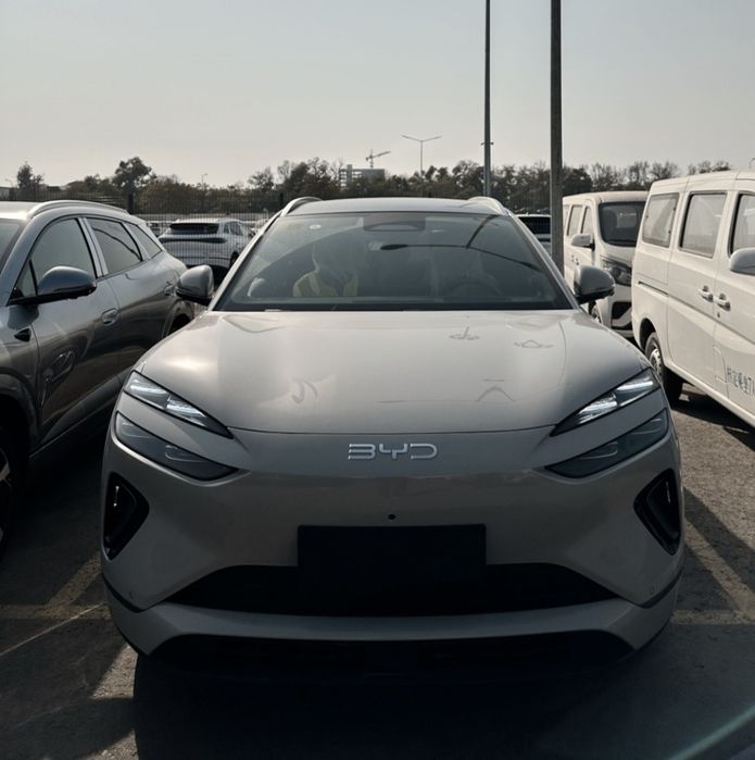 **BYD SEALION 06 pilot plus 
Bu eng full Pozitsiya 
Xaladilnik va mikr