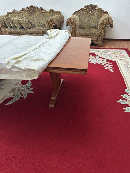 Продам стол Малайзия