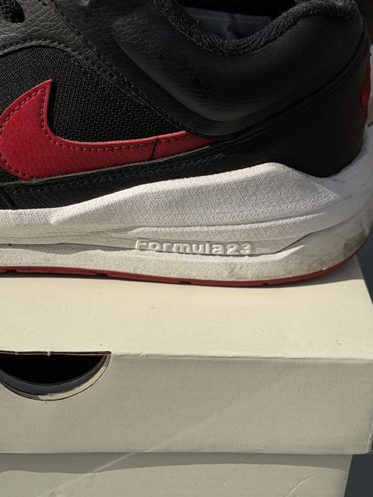 Продам оригинальные кроссовки Jordan stadium 90