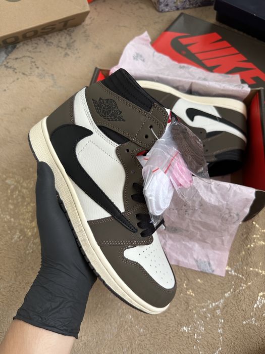 Air Jordan 1 x Travis Scott