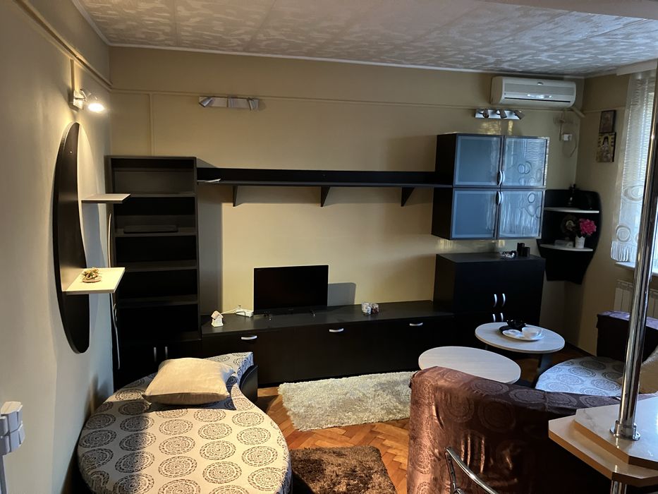 apartament doua camere complet mobilat , centrala si aer conditionat