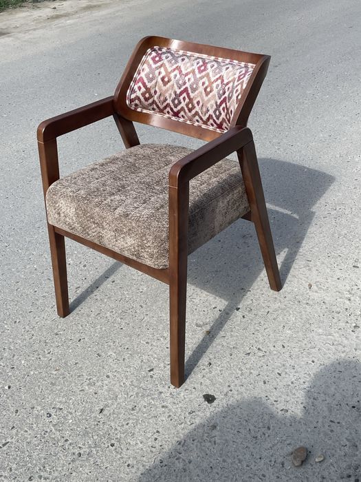 Valentin stul yongoqdan