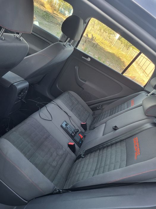 Golf 5 plus negociabil