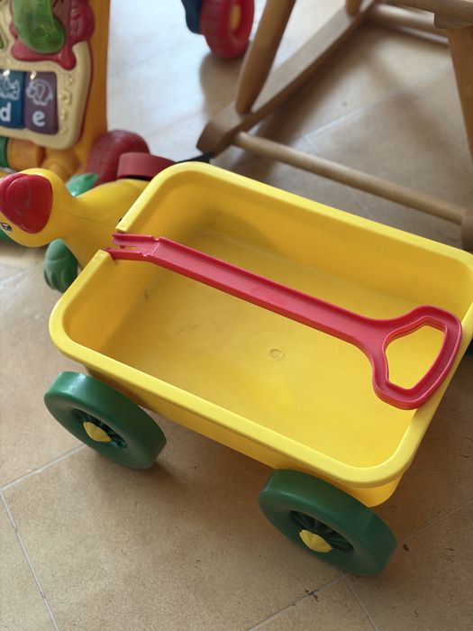 Распродажа детских игрушек