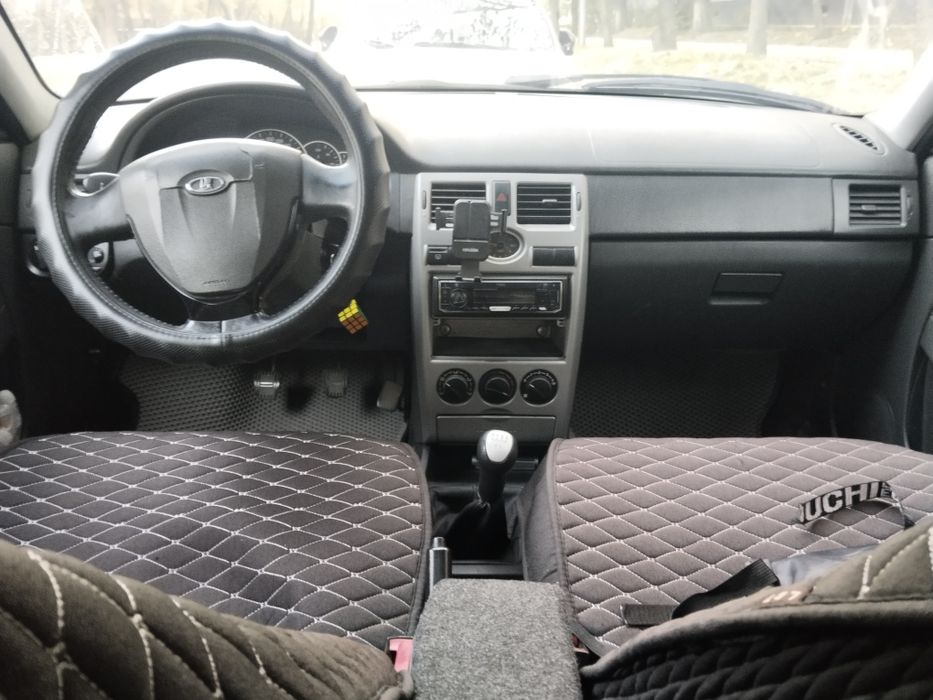 Продам приору 2072