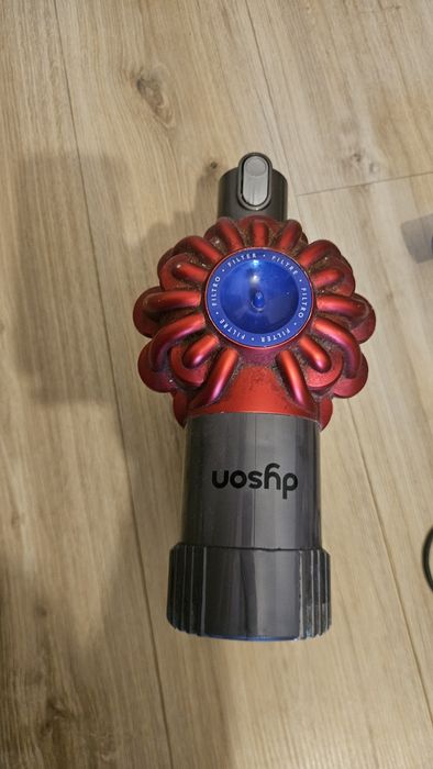 Aspirator Dyson pe acumulator