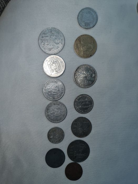 Vand monede vechi 100 lei