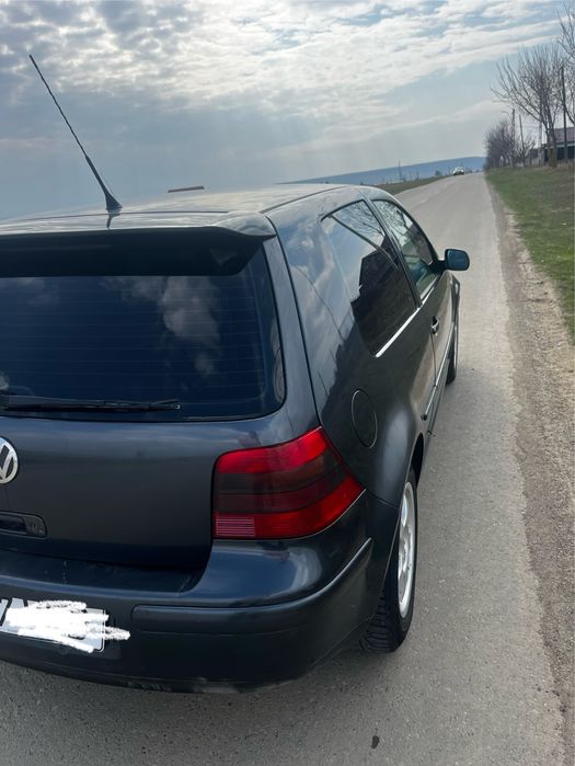 Se vinde golf 4, stare buna