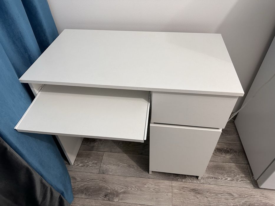 Продам компьтерный стол