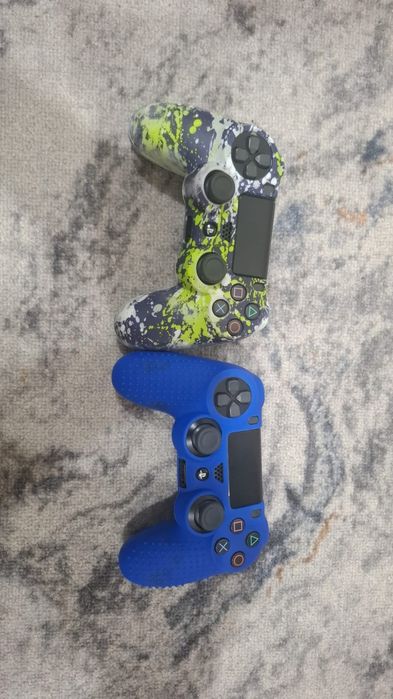 Продам пс4 slim.