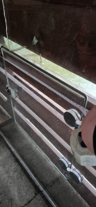 Geam patiserie covrigarie