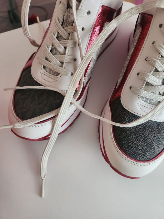 Кецове и чанта Michael kors