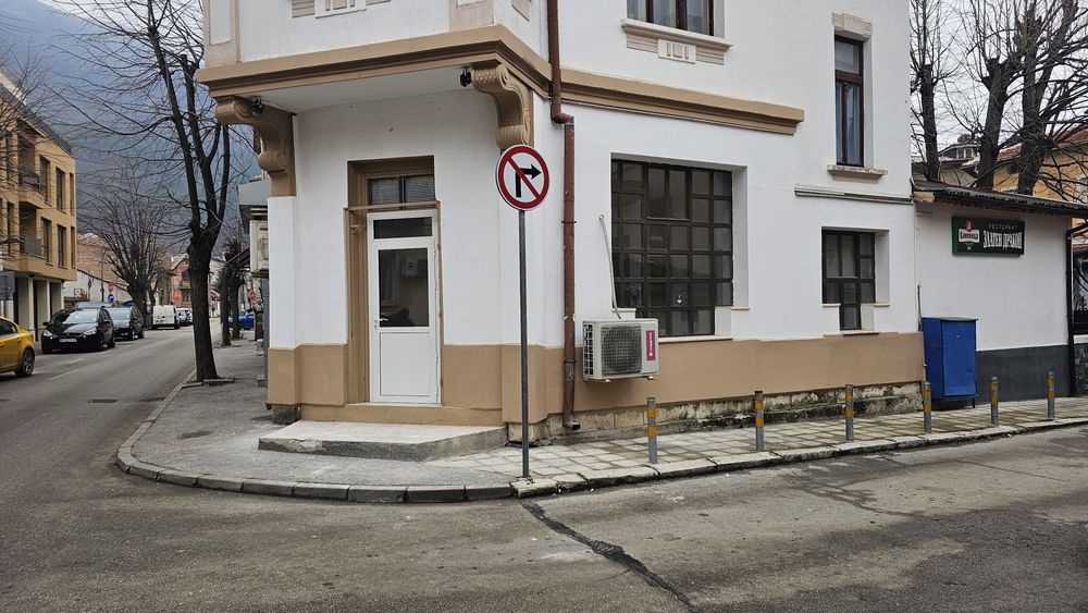Дава се под наем Магазин в Враца, Подбалканска - 54 кв.м за 408 € - Снимка #3