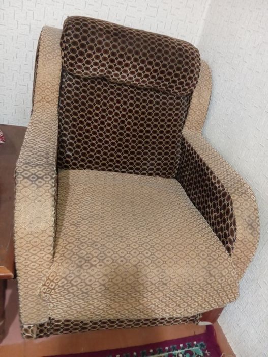 Kreslo.  Кресло.