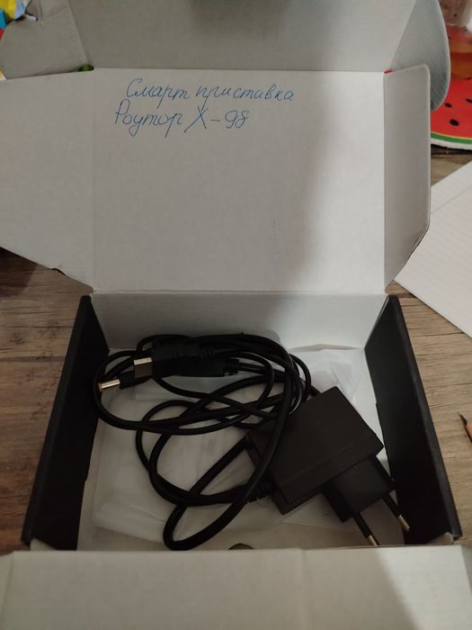 Продаю смартфон приставка в хорошем состоянии  рабочий