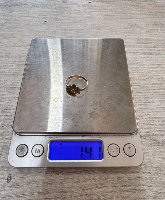 Златен пръстен 14 К 585/1,41 гр.