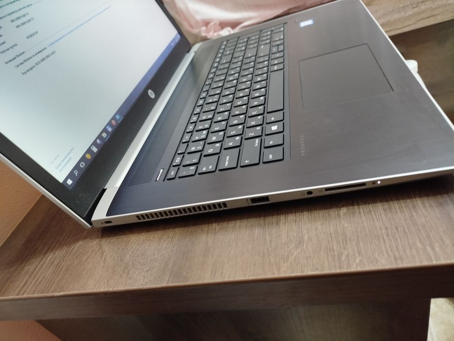 Продается ноутбук hp i5-8250U; 17" (probook)