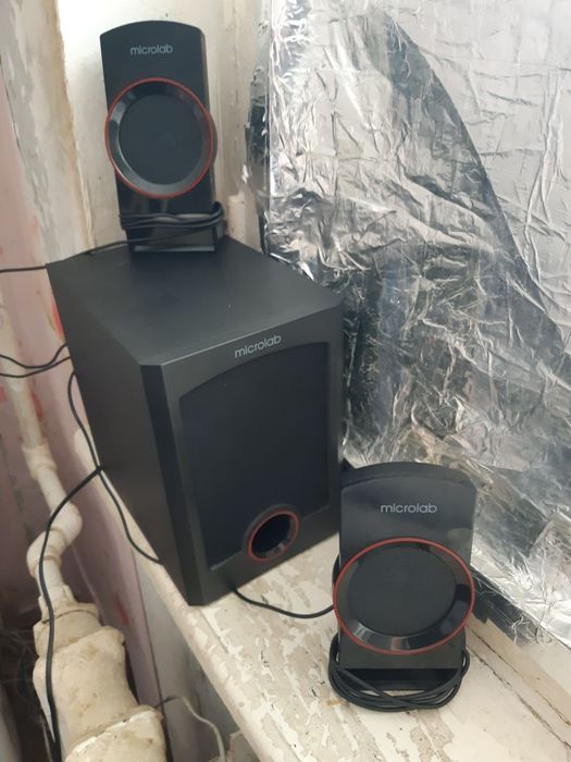 Продам сабвуфер microlab