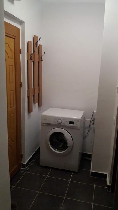 Vând Garsoniera cartier Noua