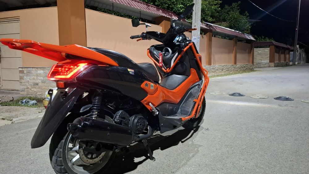N max 150³ скутер