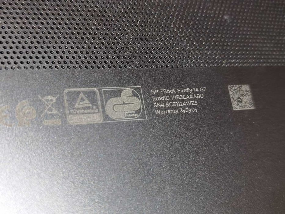 HP ZBook Firefly 14" G7 * i5-10210U * 256GB * 8GB