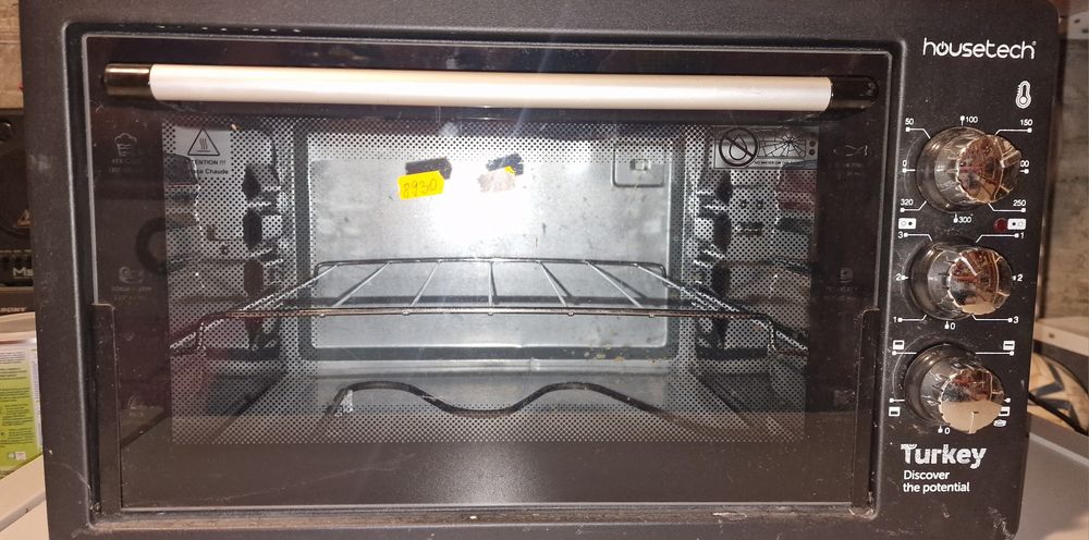 Cuptor electric Housetech,  cu 2 plite, folosit de cateva ori