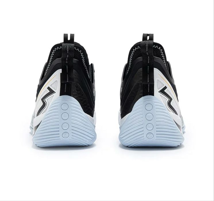 Баскетбольные кроссовки