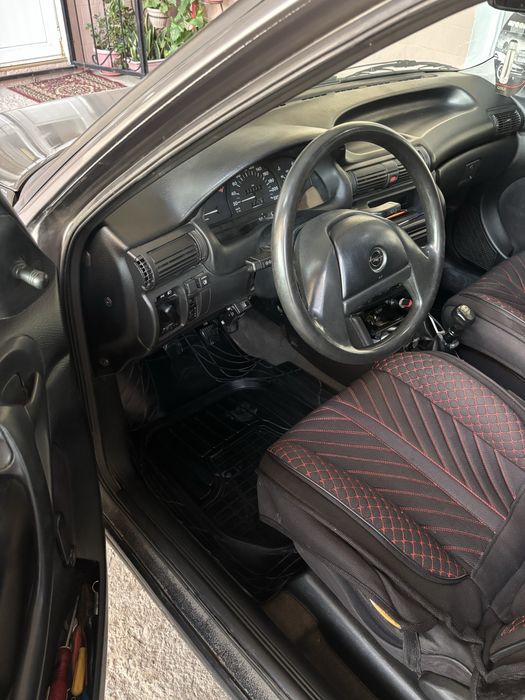 Opel astra 1.6. Опель